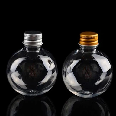 Plastikust alkoholipudelid